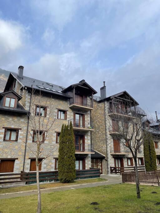 Apartamento Duplex En Benasque Anciles Екстериор снимка